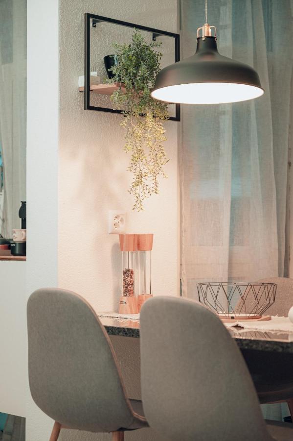 Central Apartment - Culture & Nightlife In One Visp Exterior photo